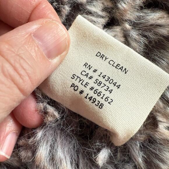 Bagatelle Draped Open Front Faux Fur Vest Women’s M Gray Animal Print Mob Wife - Picture 7 of 9